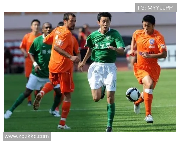 杭州绿城迎战青岛中能全力争胜展现球队实力与斗志